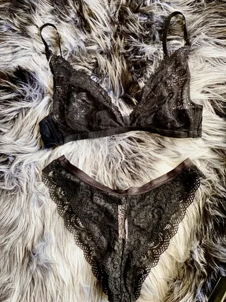 OnlyFans cuenta caityplushim header 1