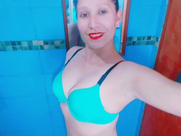 OnlyFans cuenta betyhot header 2