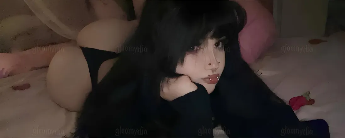 OnlyFans cuenta gloomydia header 2