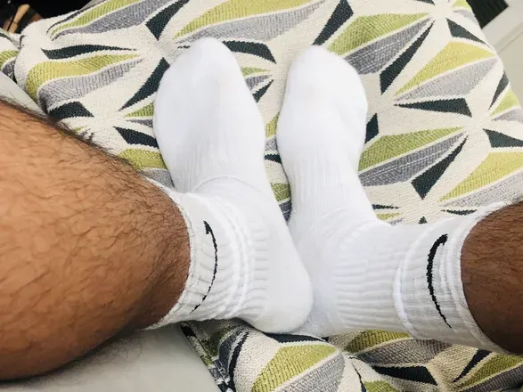 OnlyFans cuenta worshipmyfeet00 header 2