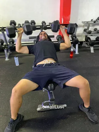 OnlyFans of omalust