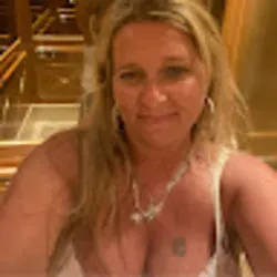 OnlyFans cuenta scarletrose_97 avatar 1