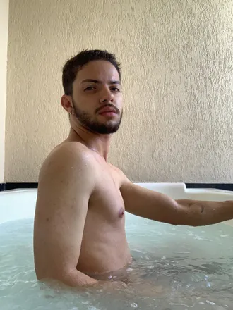 OnlyFans cuenta holeass_69 header 2