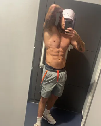 OnlyFans cuenta caseyyy9955 header 2