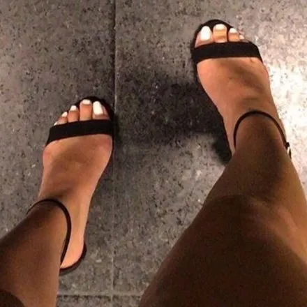 OnlyFans cuenta genoveffasfeet header 2