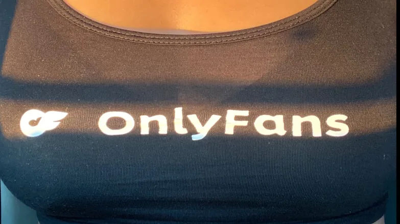 OnlyFans cuenta hollywilsonfree header 2