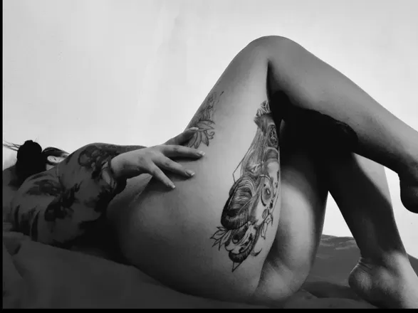 OnlyFans cuenta mami_hot7 header 2