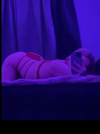 OnlyFans cuenta fwyvette header 2