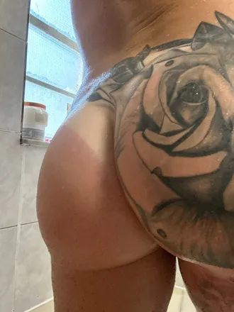 OnlyFans cuenta kasmarie03 header 2