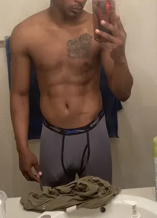 OnlyFans account  imsoroyal avatar 1