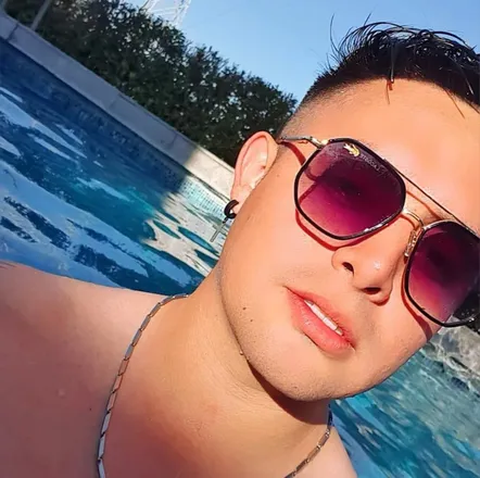 OnlyFans of guaumauxxx