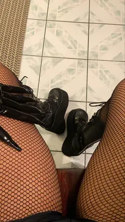 OnlyFans account  lavenderdemonsemen avatar 1