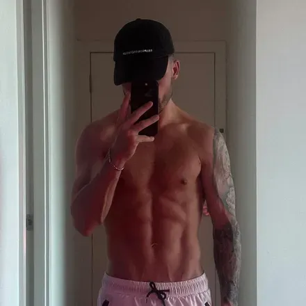 OnlyFans account  notmaxwell avatar 1