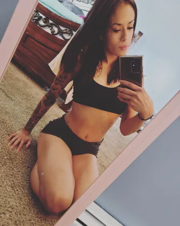 OnlyFans cuenta sweet_desire18 header 2