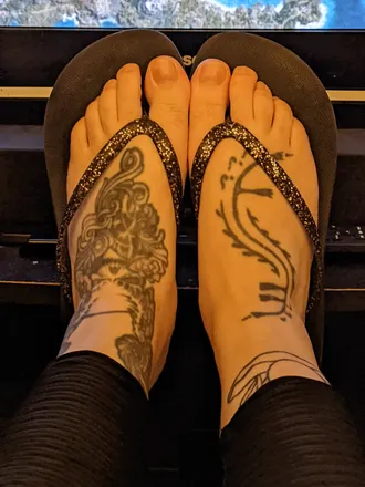 OnlyFans cuenta tattedfeet84 header 2
