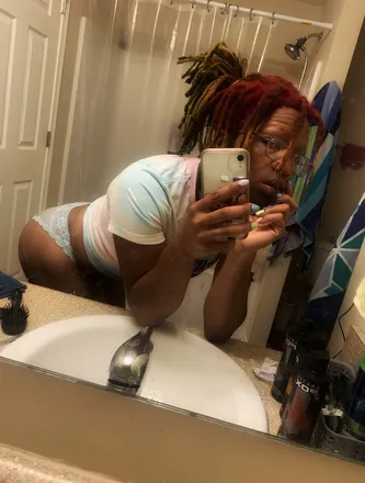 OnlyFans account  goblins.queen header 2