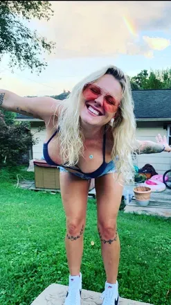 OnlyFans cuenta peachykeenpalm avatar 1