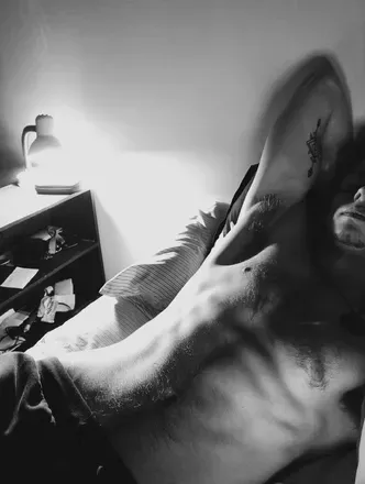 OnlyFans cuenta youthful_wolf header 2