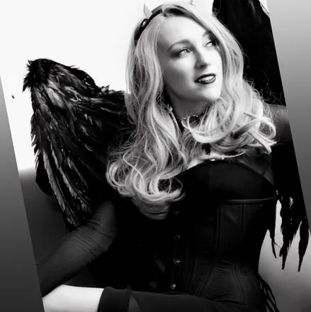 OnlyFans cuenta calireignpro header 2
