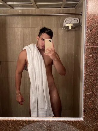 OnlyFans cuenta omafans header 2