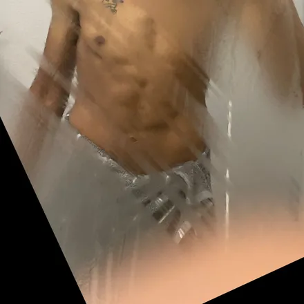 OnlyFans account  yomamabestie header 2