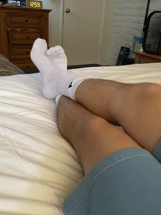 OnlyFans cuenta realhotboyfeet header 2