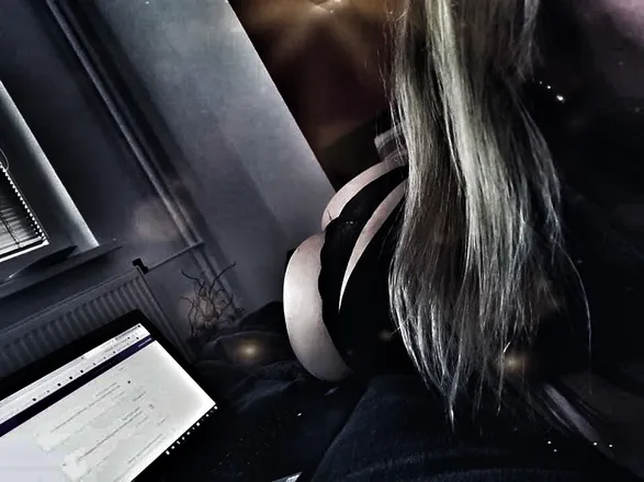OnlyFans cuenta margotbanany header 2