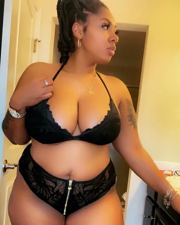 OnlyFans account  pretty_tt header 2