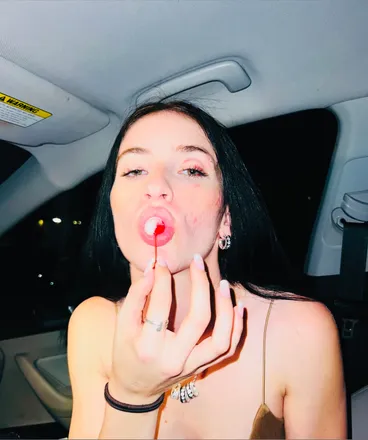 OnlyFans cuenta kamiiibaby header 2