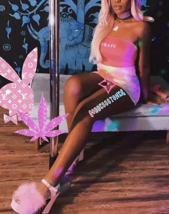 OnlyFans cuenta goddessstoner avatar 1