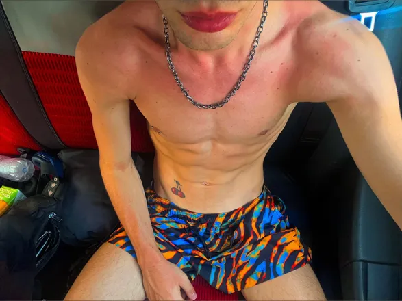 OnlyFans cuenta lucaferrariofficial header 2