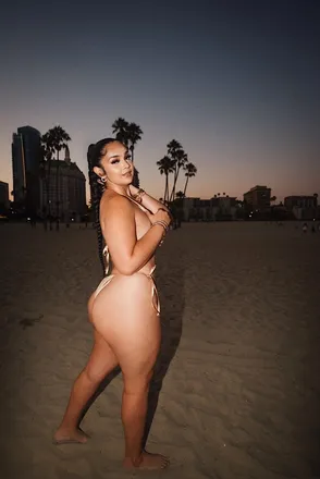 OnlyFans cuenta prettyyyriri header 2