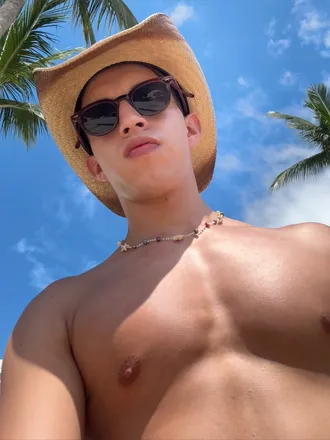 OnlyFans cuenta robertoruiz_elbaby header 2