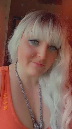 OnlyFans cuenta lunalavenderrose avatar 1