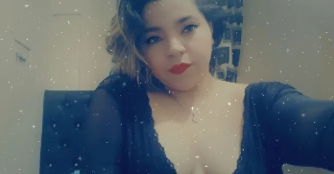 OnlyFans cuenta victoriamor header 2