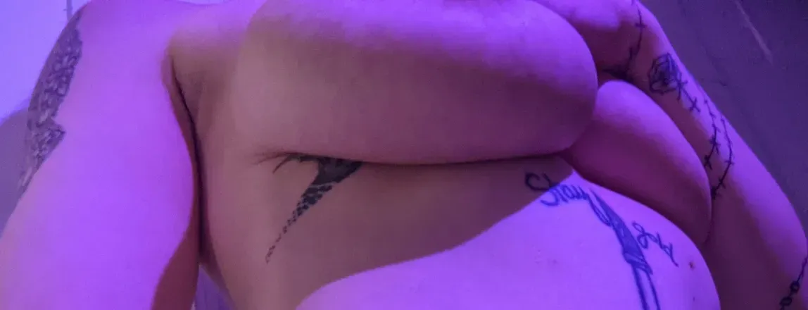 OnlyFans cuenta babybratnym header 2