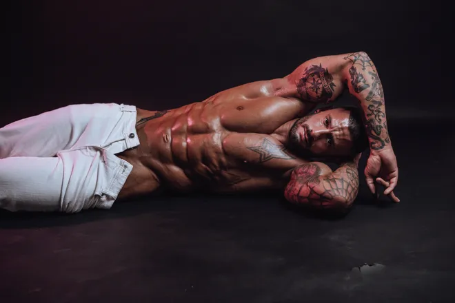 OnlyFans cuenta alex_temple header 2
