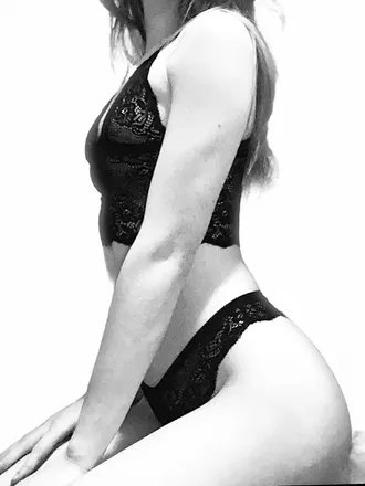 OnlyFans cuenta redlovebug22 header 2