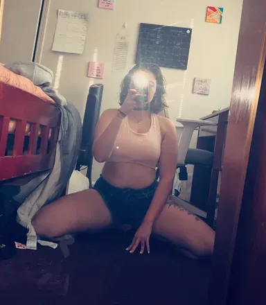 OnlyFans cuenta nikki_2002 avatar 1
