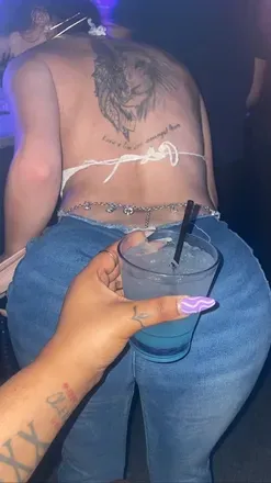 OnlyFans cuenta queenleoo header 2