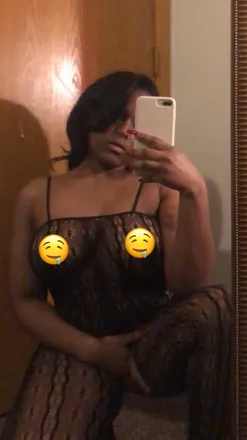 OnlyFans account  honeybun13 header 2