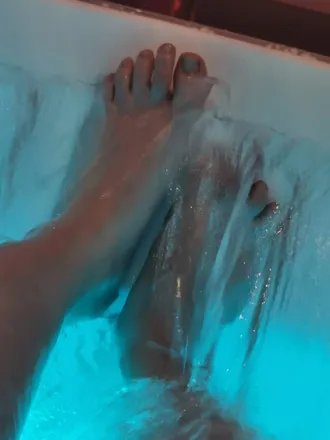 OnlyFans cuenta my.feet22 header 2