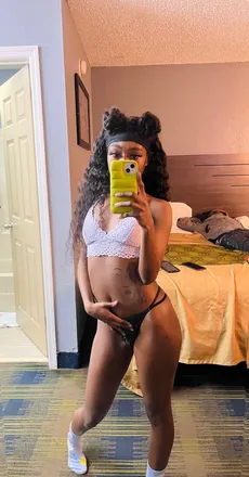 OnlyFans account  prettypebblesz header 2