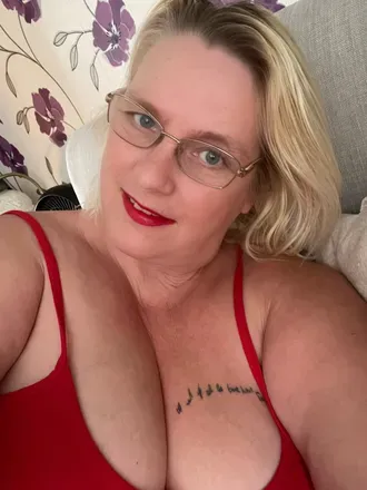 OnlyFans cuenta ultimate-mistress avatar 1