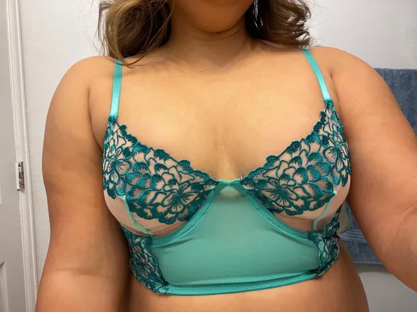 OnlyFans cuenta jyourfriend header 2