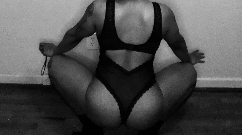 OnlyFans cuenta lyzaluv header 2
