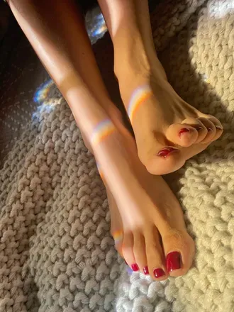 OnlyFans cuenta carmensexytoes header 2