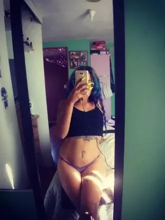 OnlyFans account  gyal.97 avatar 1