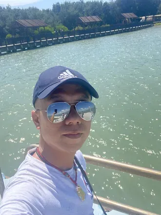 OnlyFans account  bigchwei avatar 1