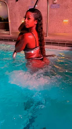 OnlyFans cuenta thickassneke header 2